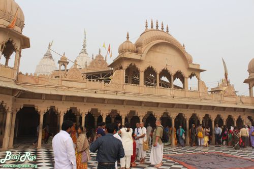 श्री राधा रानी मंदिर (श्री जी),  बरसाना