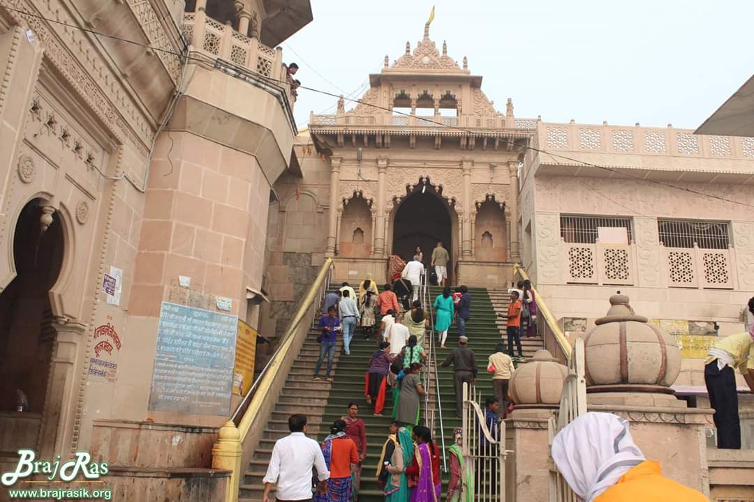 Stairs leading to Shri Radharani Temple, Barsana