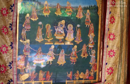 Maharaas Leela beautifully portrayed in a photo at Banshivat temple