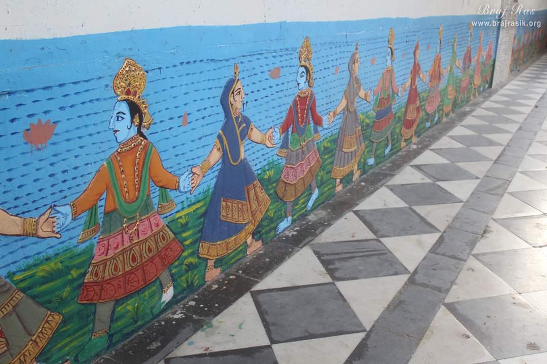 Maharaas Leela beautifully portrayed in a walls at Banshivat temple