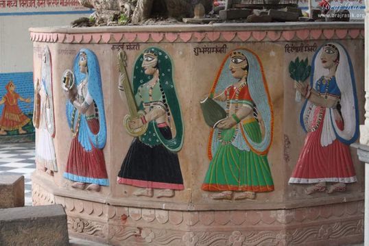 Maharaas Leela beautifully portrayed in a pillar at Banshivat temple