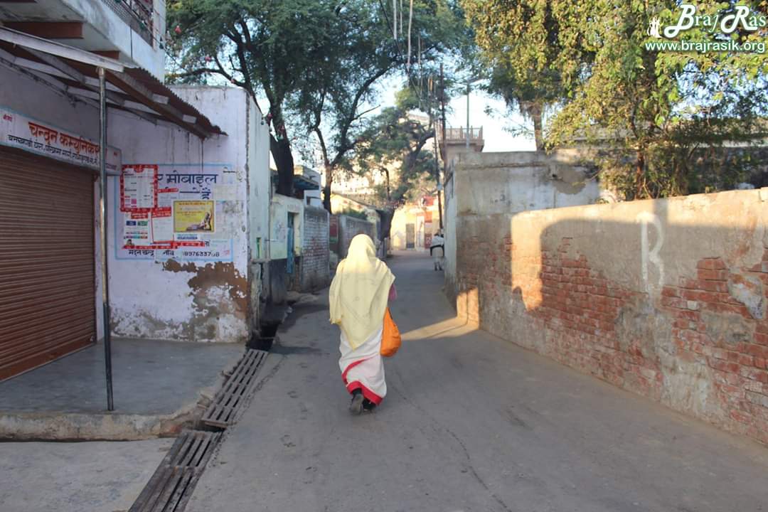 Parikrama Marg at Radha Kund, Goverdhan.