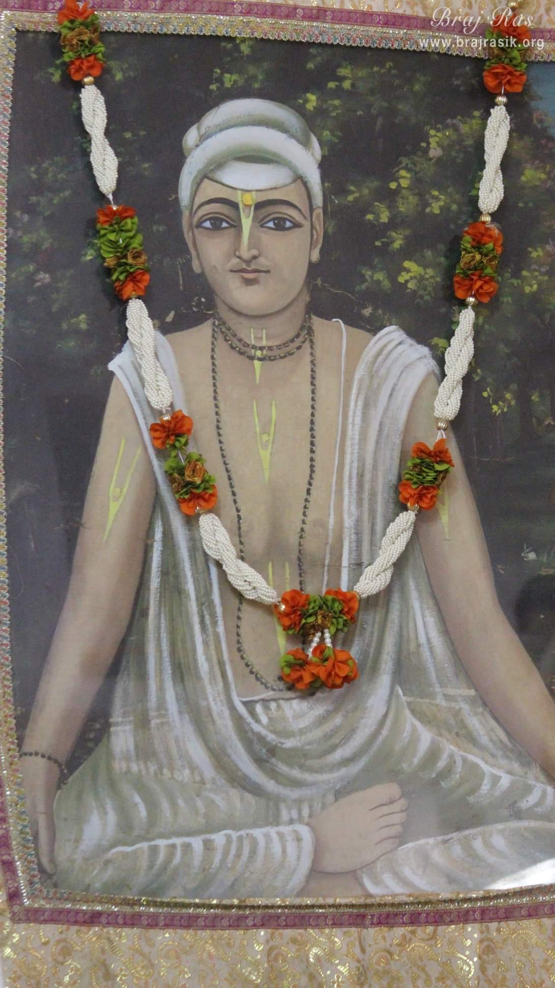 विशाखा अवतार श्री हरिराम व्यास का एक और चित्र, जिन्होंने किशोर वन, वृंदावन में भजन किया था 