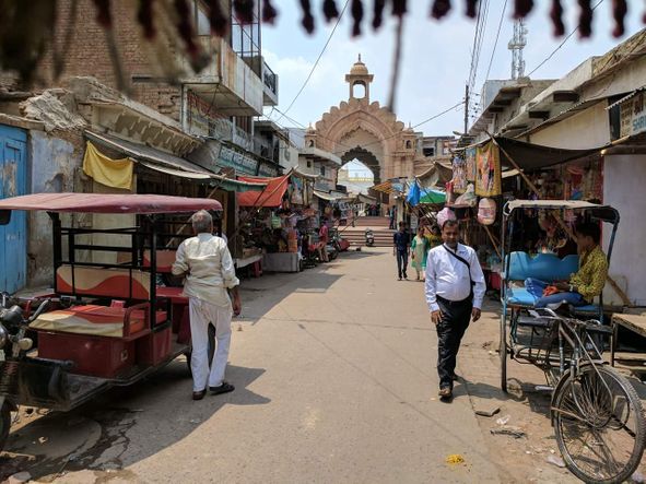 Shri Lalit Nikunj or Shahji temple or Tedekhambe Wala temple is located very near to Nidhivan at Vrindavan. In the photo, If you take right you will reach directly to Nidhivan however if you go straight you will reach Shahji temple.