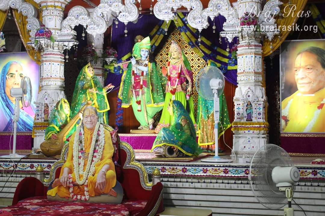 Another view of deities at Shyama Shyam Dham, Vrindavan.