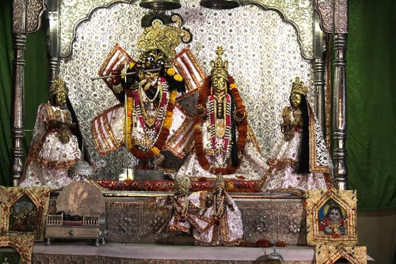 Darshan of Shri Radha @ Shriji Ka Mandir.