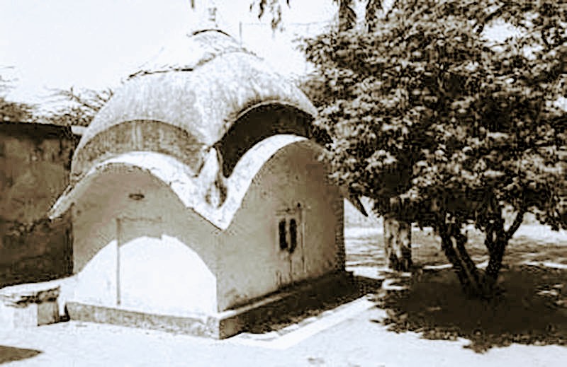 Shri Roop Goswami bhajan Kutir and Radha Damodar old temple Vrindavan 1970