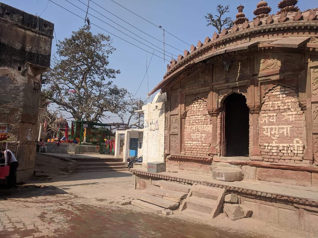 Near Chir Ghat, Parikrama Marg, Vrindavan