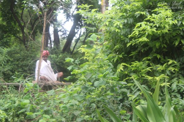 Devotee performing bhajan at Madan Ter