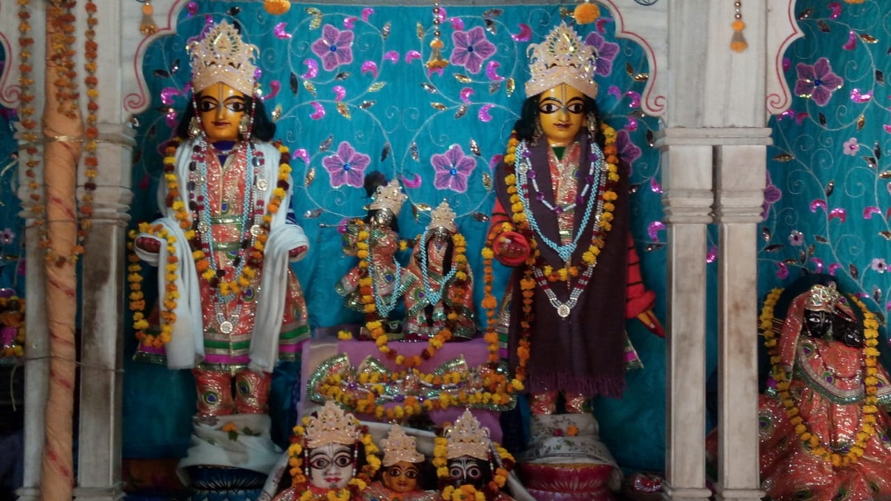 Diety of Shri Radha Krishna along with Chaitanya Mahaprabhu and Nityanand Mahaprabhu.