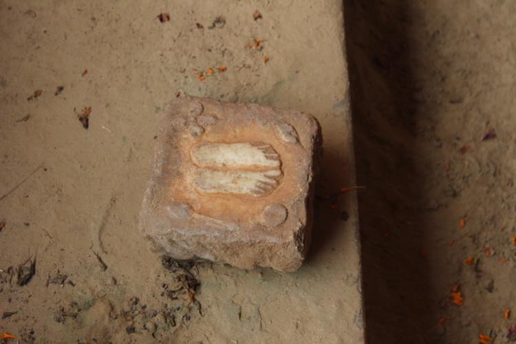 Charan Darshan at Shringar Vat.