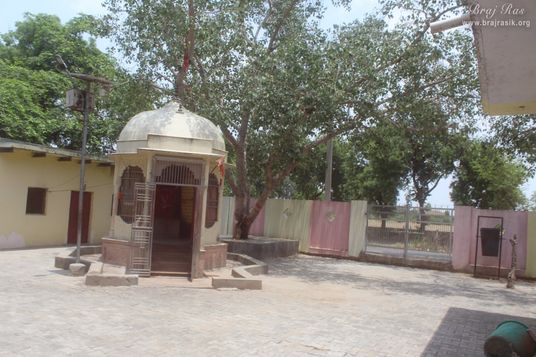 Hanuman Temple near Raskhan Samadhi Place.