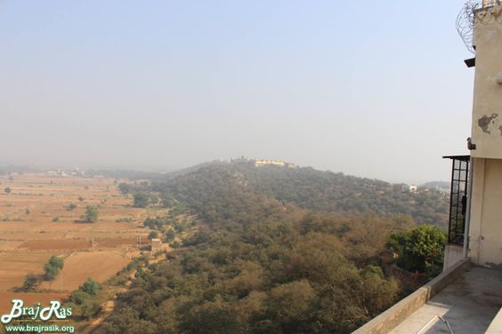 View of Gehvar van from top.