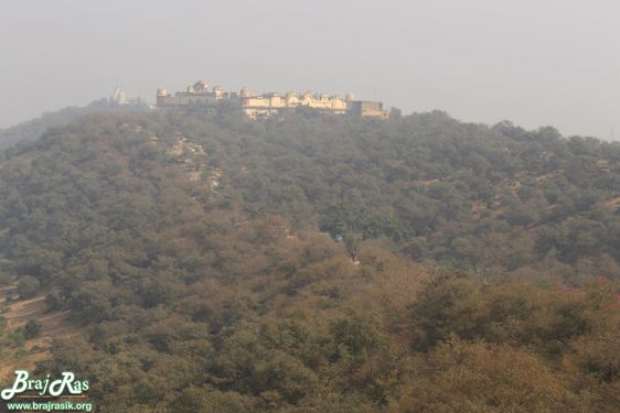 Distant view of Maan Garh Fort in Barsana.