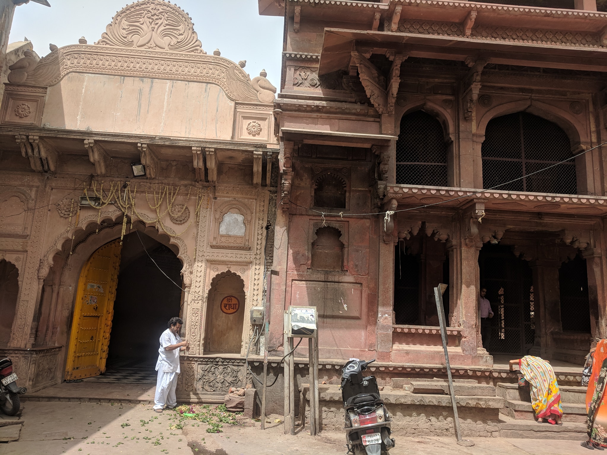 Old Shri Radhavallabh Temple along with new one