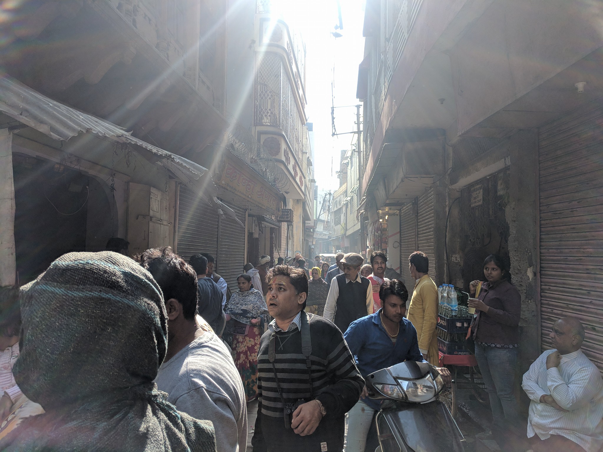 Kunj Lane going to Shri Radhavallabh Temple