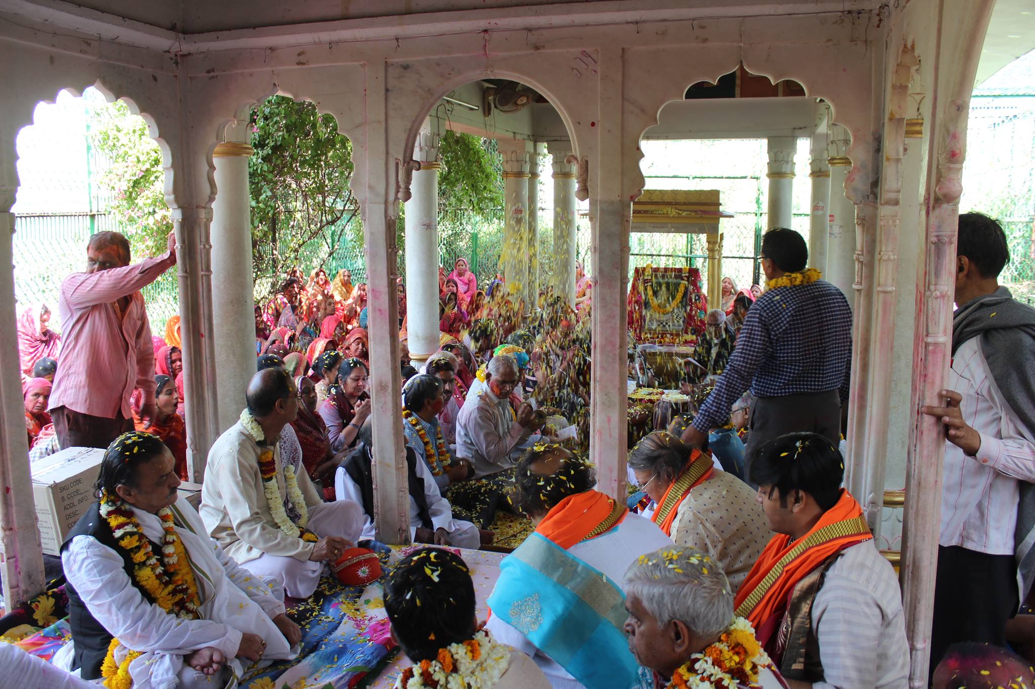 Samaj gayan inside Sewa Kunj