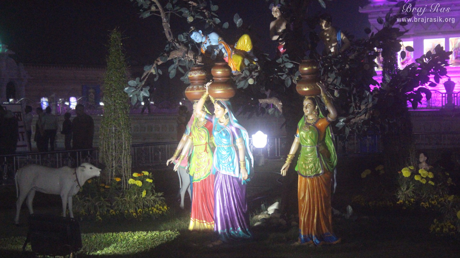 Close Darshan of Makhan Chori Leela in evening in Prem Mandir