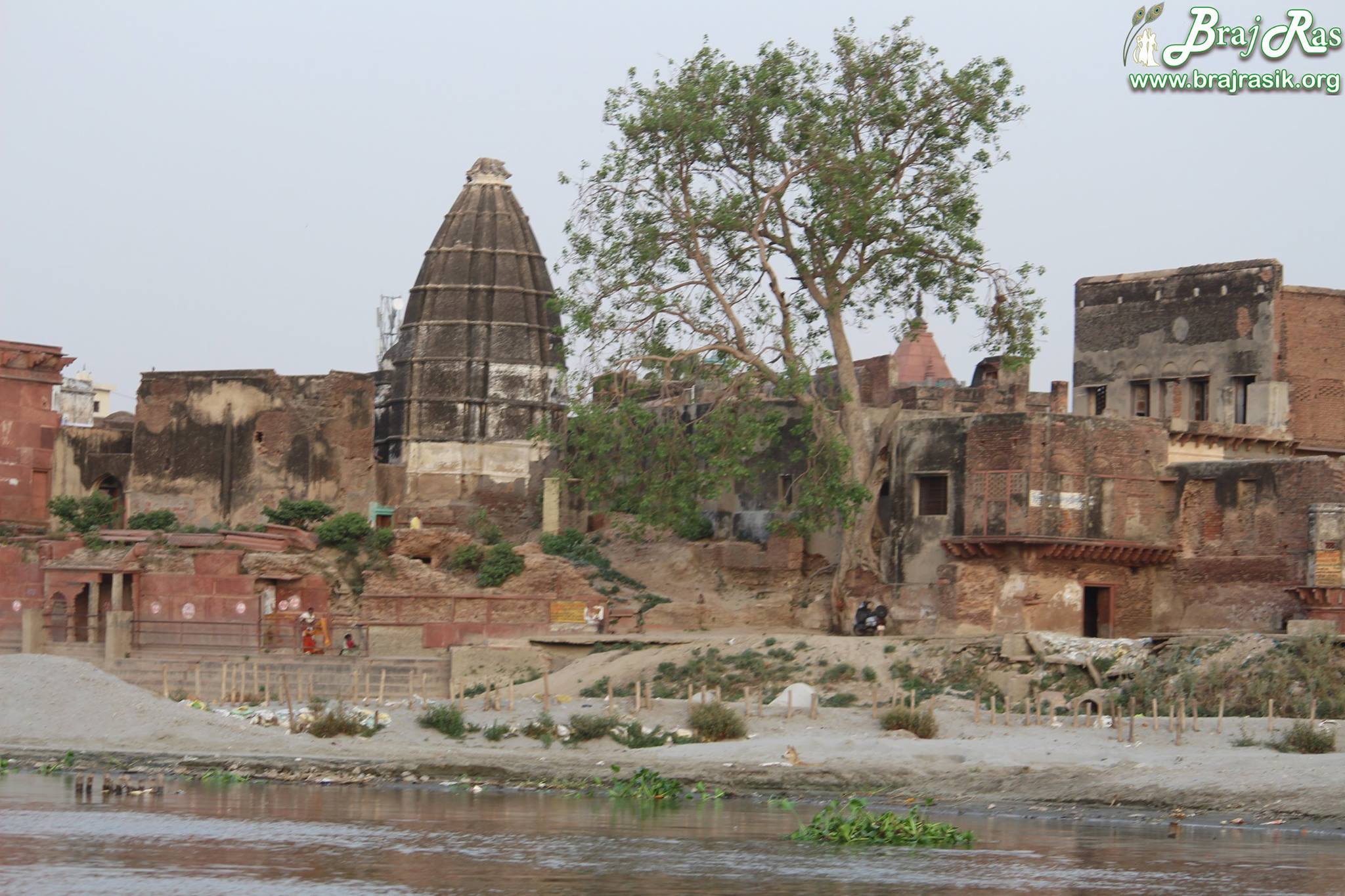 Beautiful view of ancient temples near Shri Yamuna Ji 