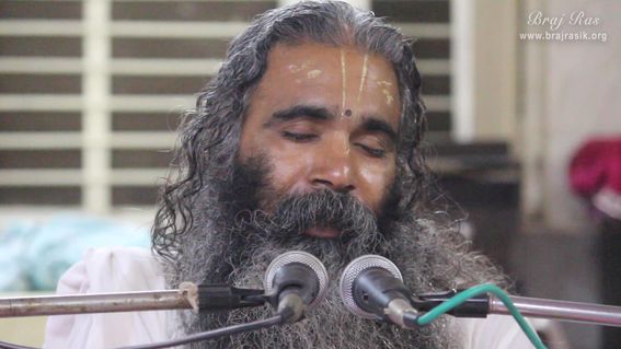 Close Darshan of Shri Mahant Ji of Pyari Kunj, Vrindavan