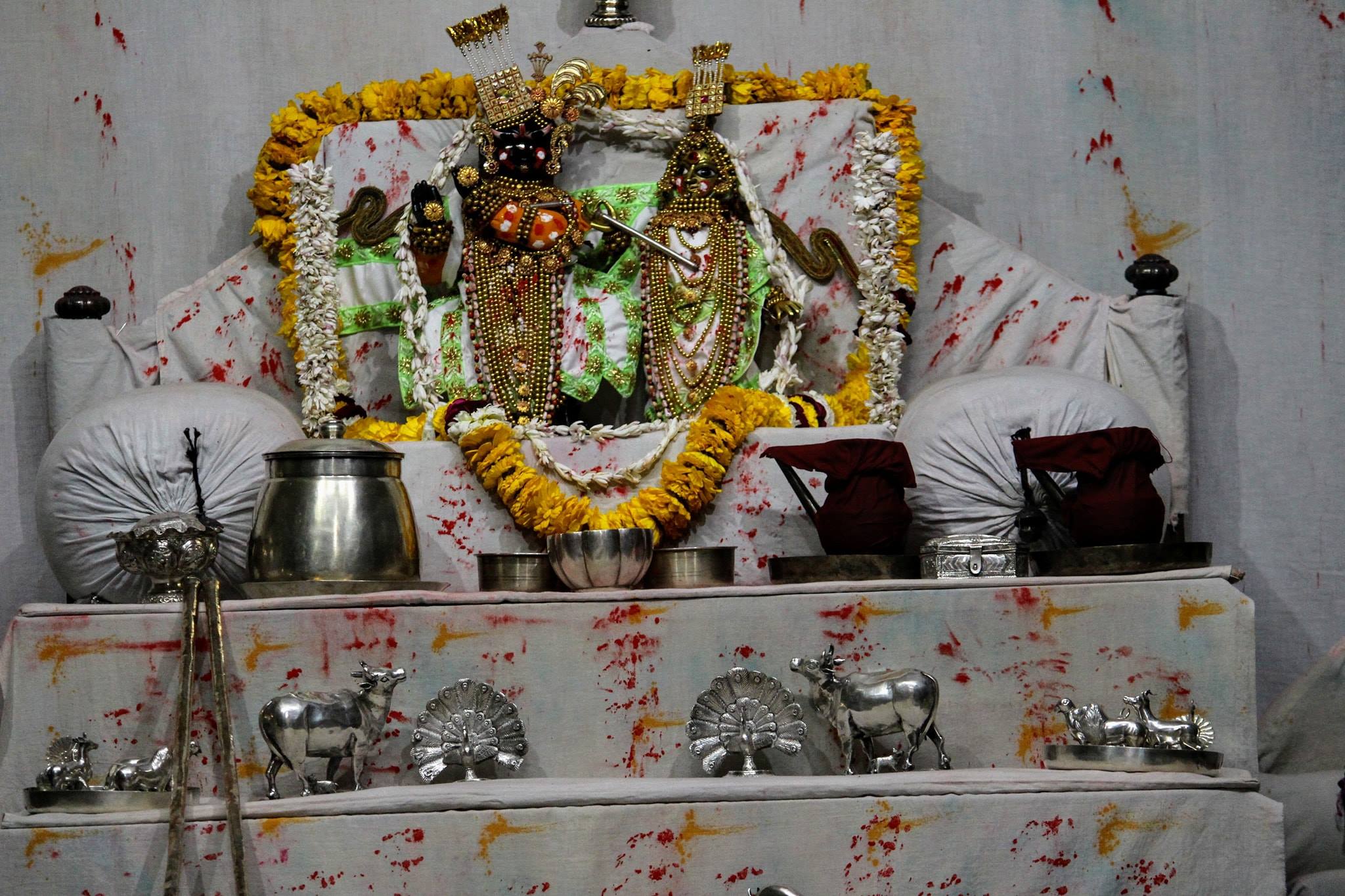 Distant Deity Darshan of Shri Radha Madan Mohan Temple, Vrindavan