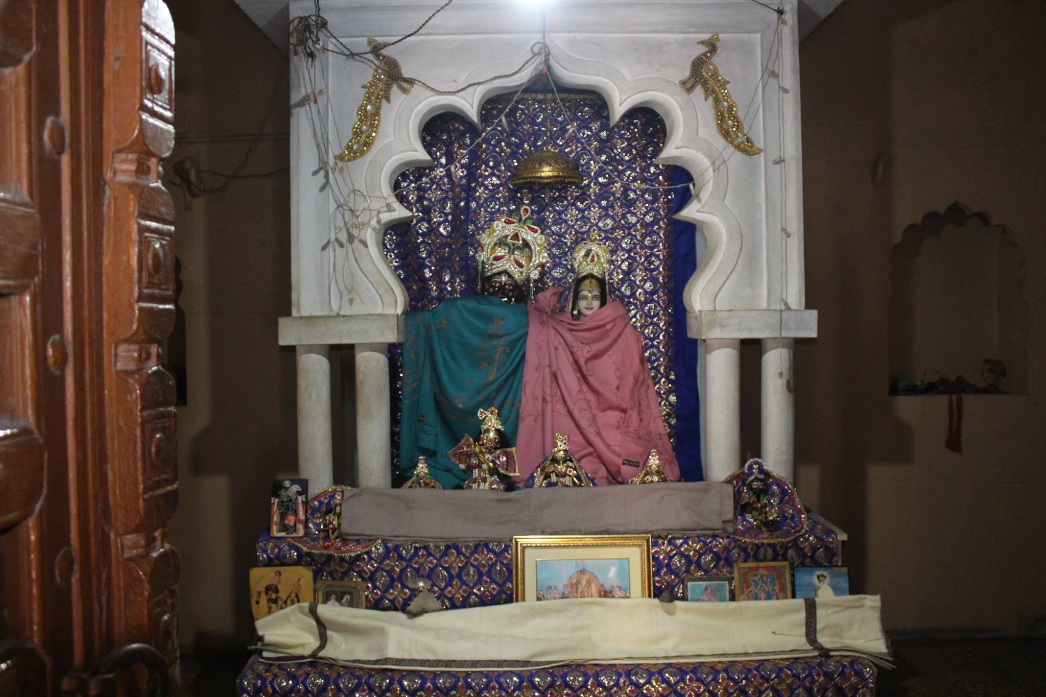 धीर समीर, वृंदावन में श्री राधा कृष्ण के दर्शन