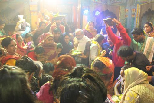 View of devotees offering betel and flowers to lord shiva and worshiping at Shri Gopeshwar or Gopishwar Mahadev, Vrindavan