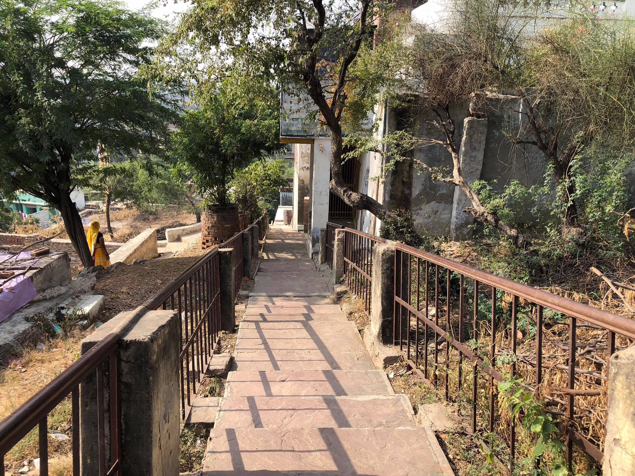 मोरकुटी, बरसाना की सीढ़ियाँ