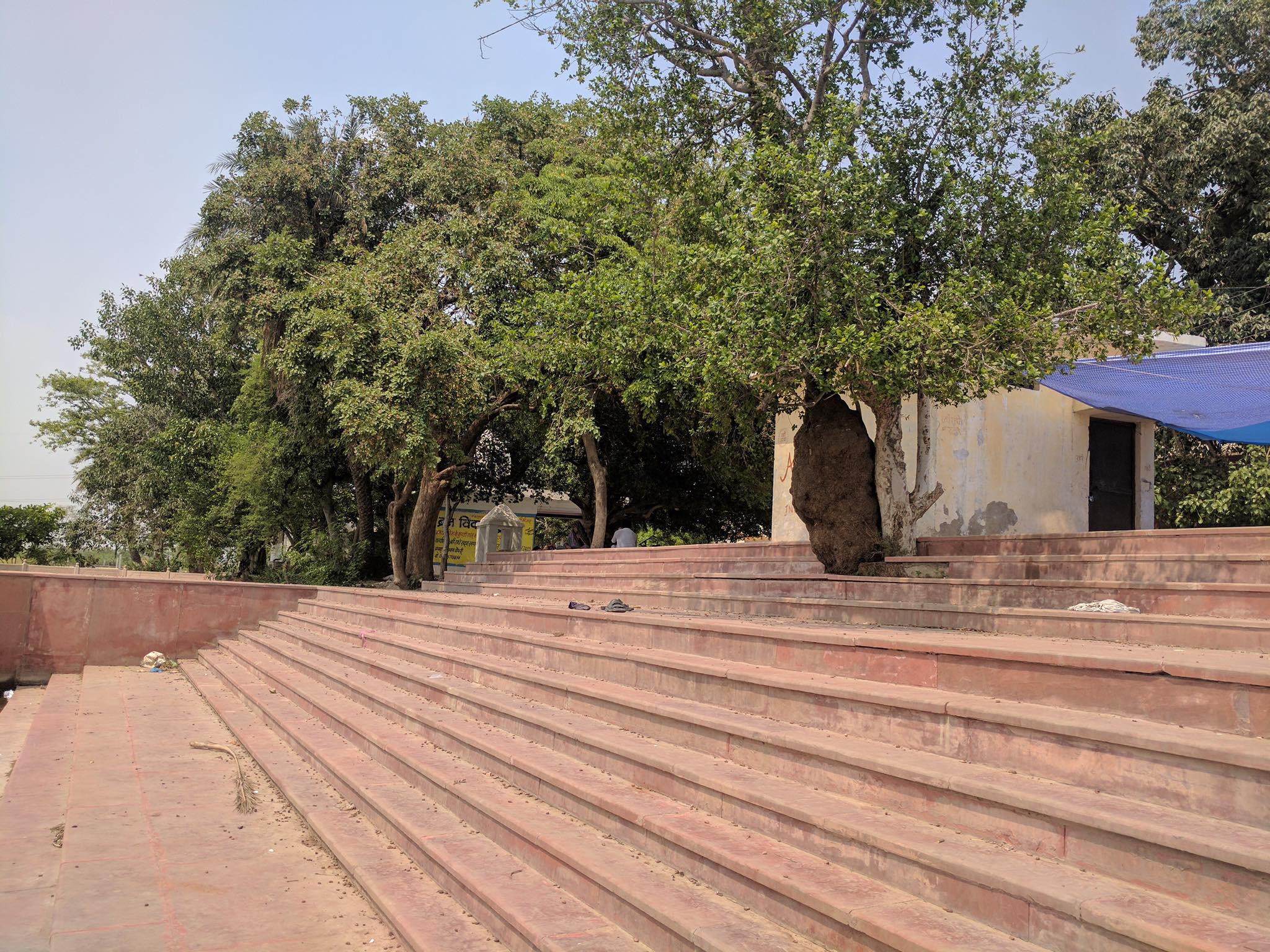 Stairs at Maan Sarovar or Mana Sarovar, Vrindavan