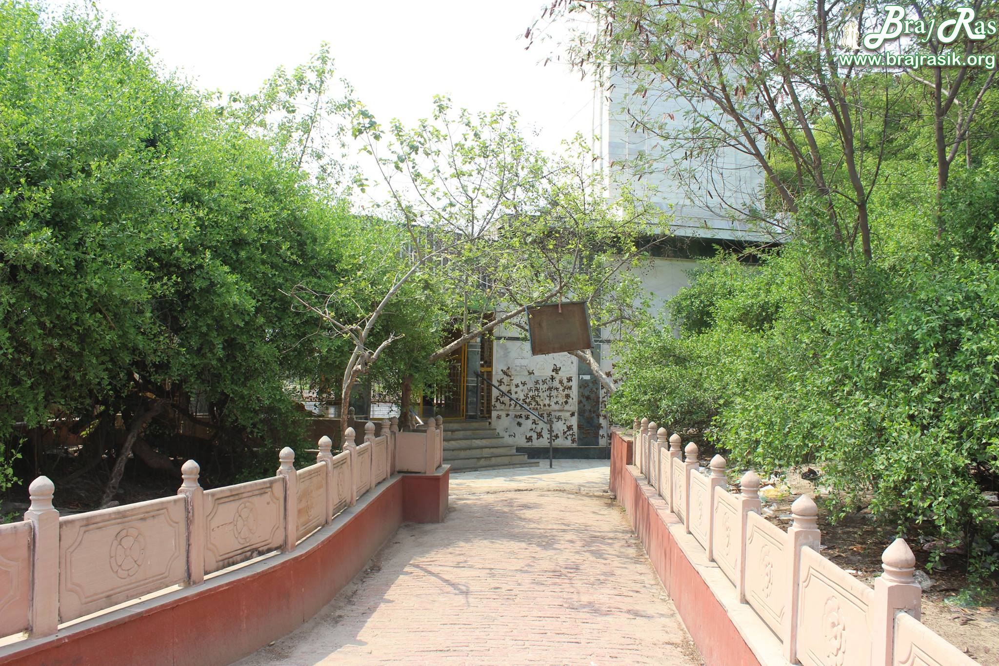 Parikrama marg of Maan Sarovar Temple at Maan Sarovar or Mana Sarovar, Vrindavan