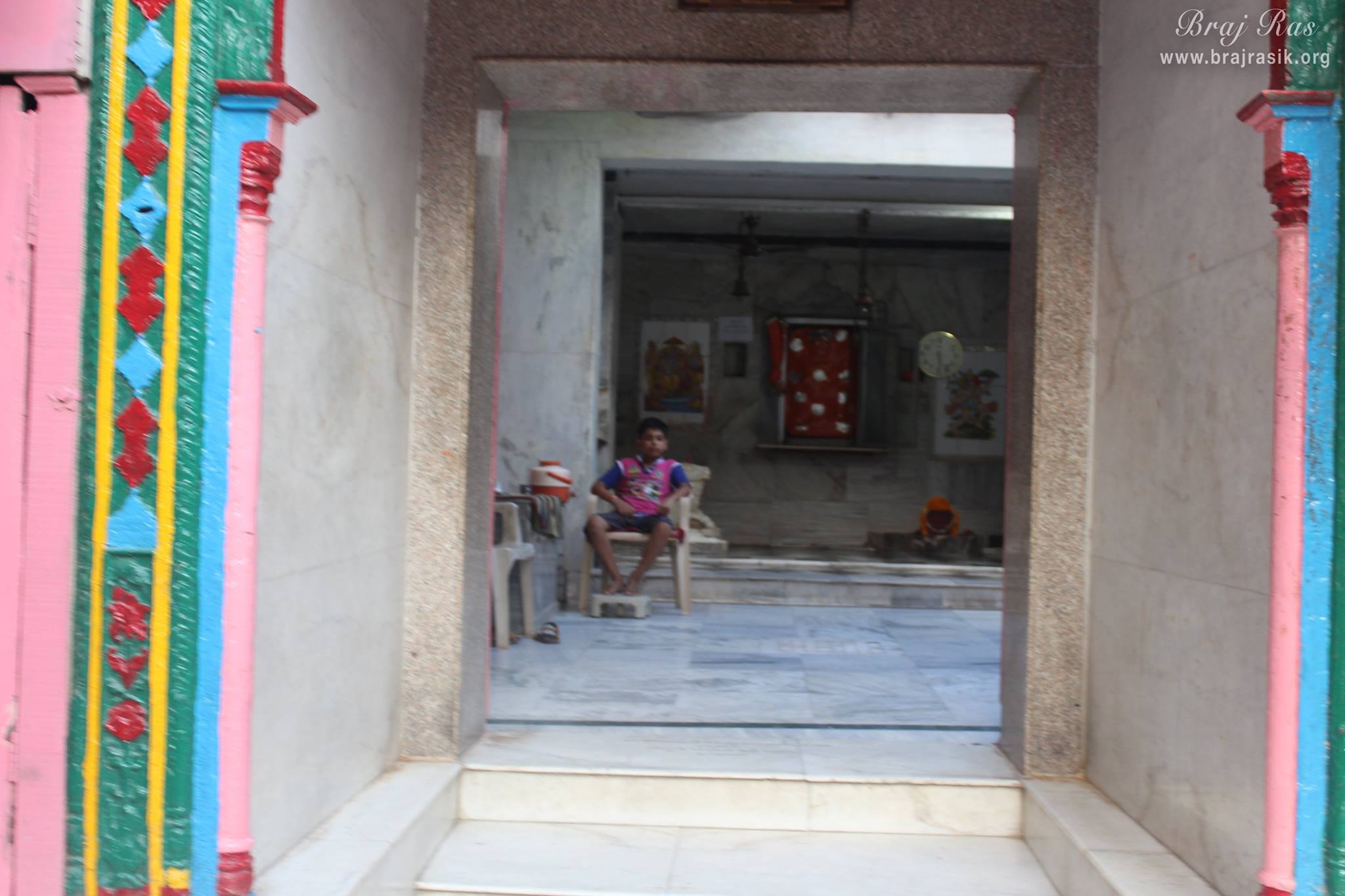 Inside way to Bankhandi Mahadev, Vrindavan