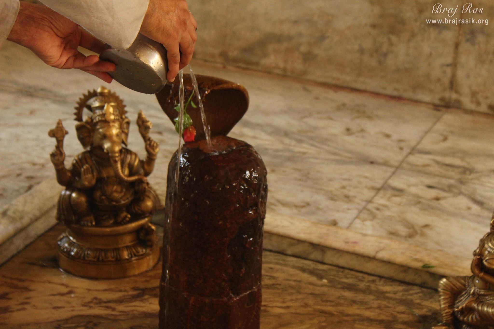 Darshan of Shri Aaseshwar Mahadev, Nandgaon