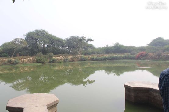 Beautiful view of Aaseshwar Sarovar at Aaseshwar Mahadev, Nandgaon
