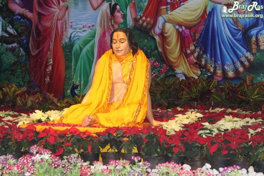 Bhava Portrait of Jagadguru Shri Kripalu Ji Maharaj at Prem Mandir Vrindavan