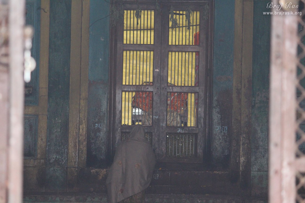 Inside view of septum of Old Radha Vallabh Temple, Vrindavan