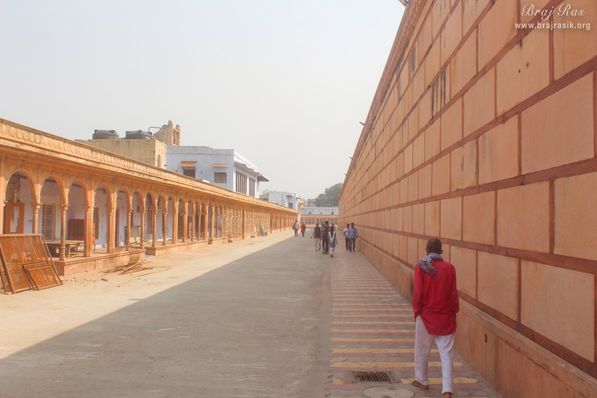 View of parikrama marg of Shri Rangji Mandir, Vrindavan
