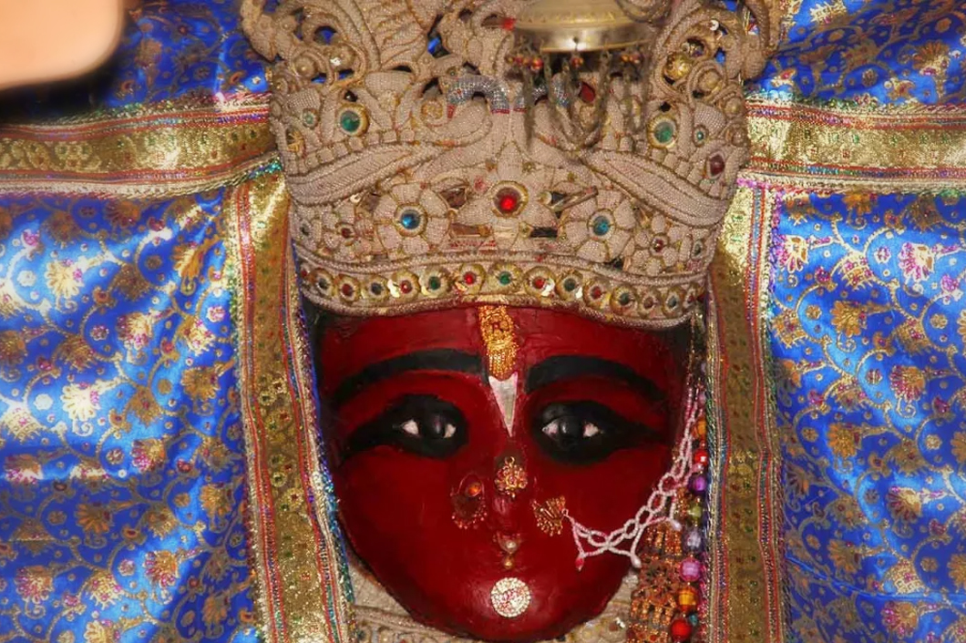 Brahma-kunda that Shrila Rupa Goswami discovered the deity of Vrinda Devi that was lying hidden on northern bank of the kunda, after the goddess herself appeared in a dream and informed him where she could be found. The deity of Vrinda Devi, the presiding deity of Vrindavana forest, and is said to have been originally established by Vajranabha Maharaja. The deity is at Kokila van these days.