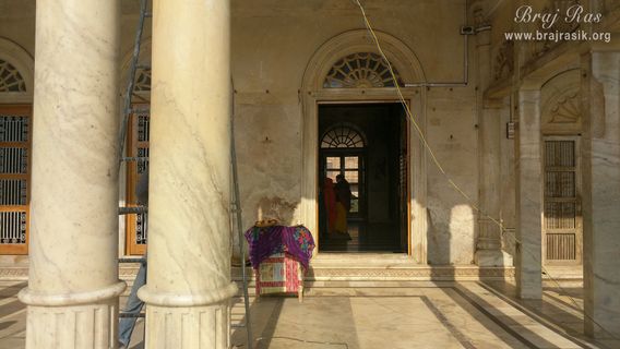 Entrance door at Shahji temple, Vrindavan