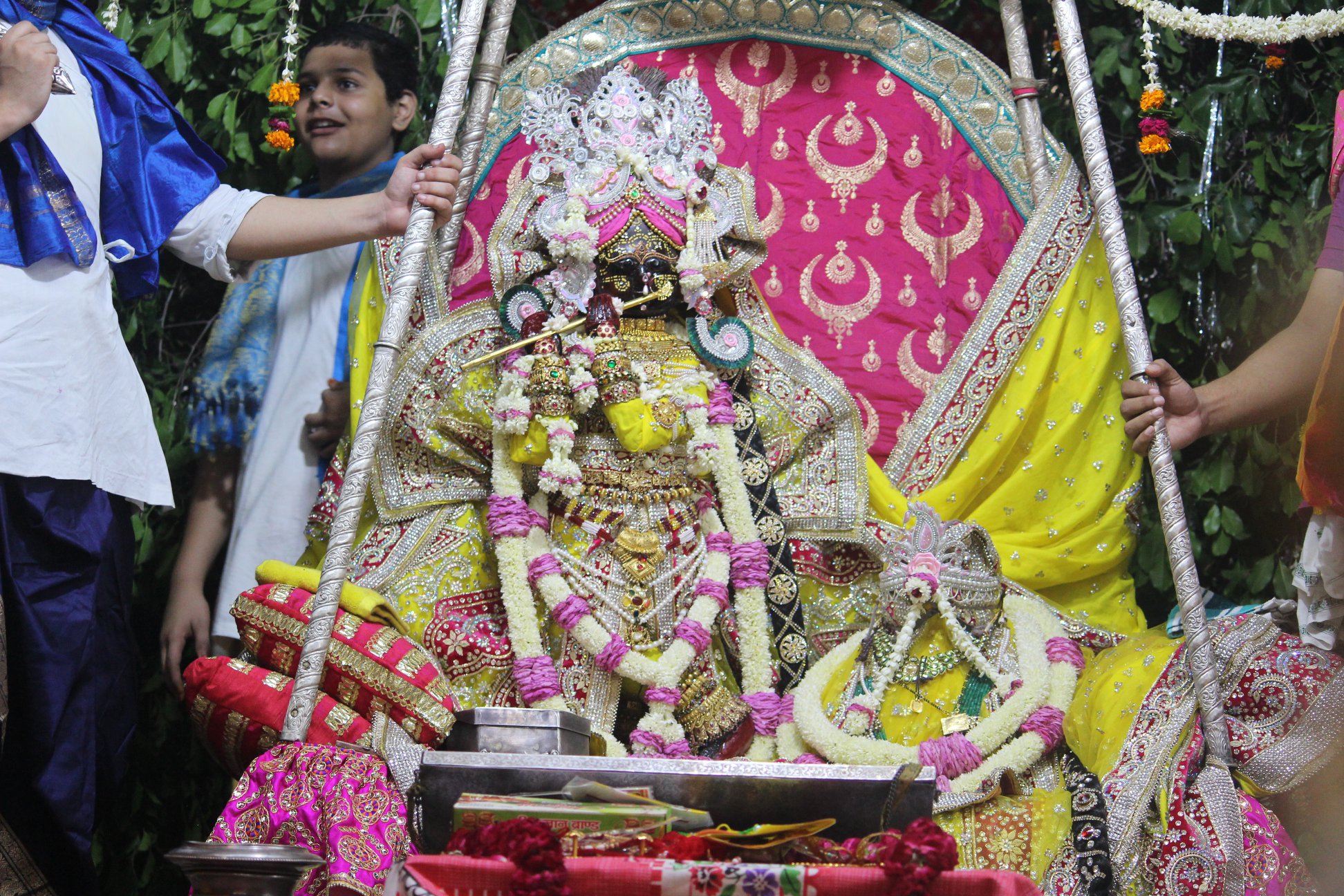 Dolotsav at Shri Radha Vallabh Temple Vrindavan
