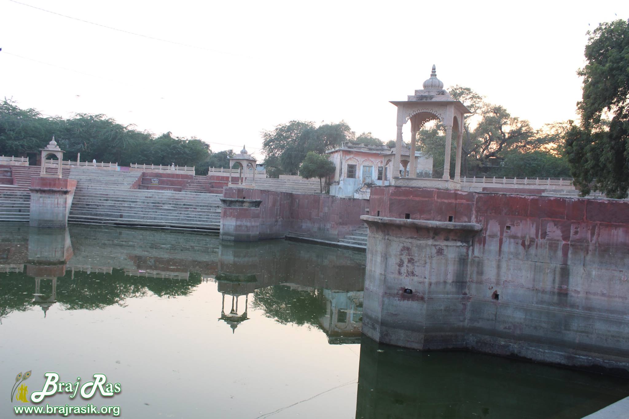 The silence around Prem Sarovar - Barsana