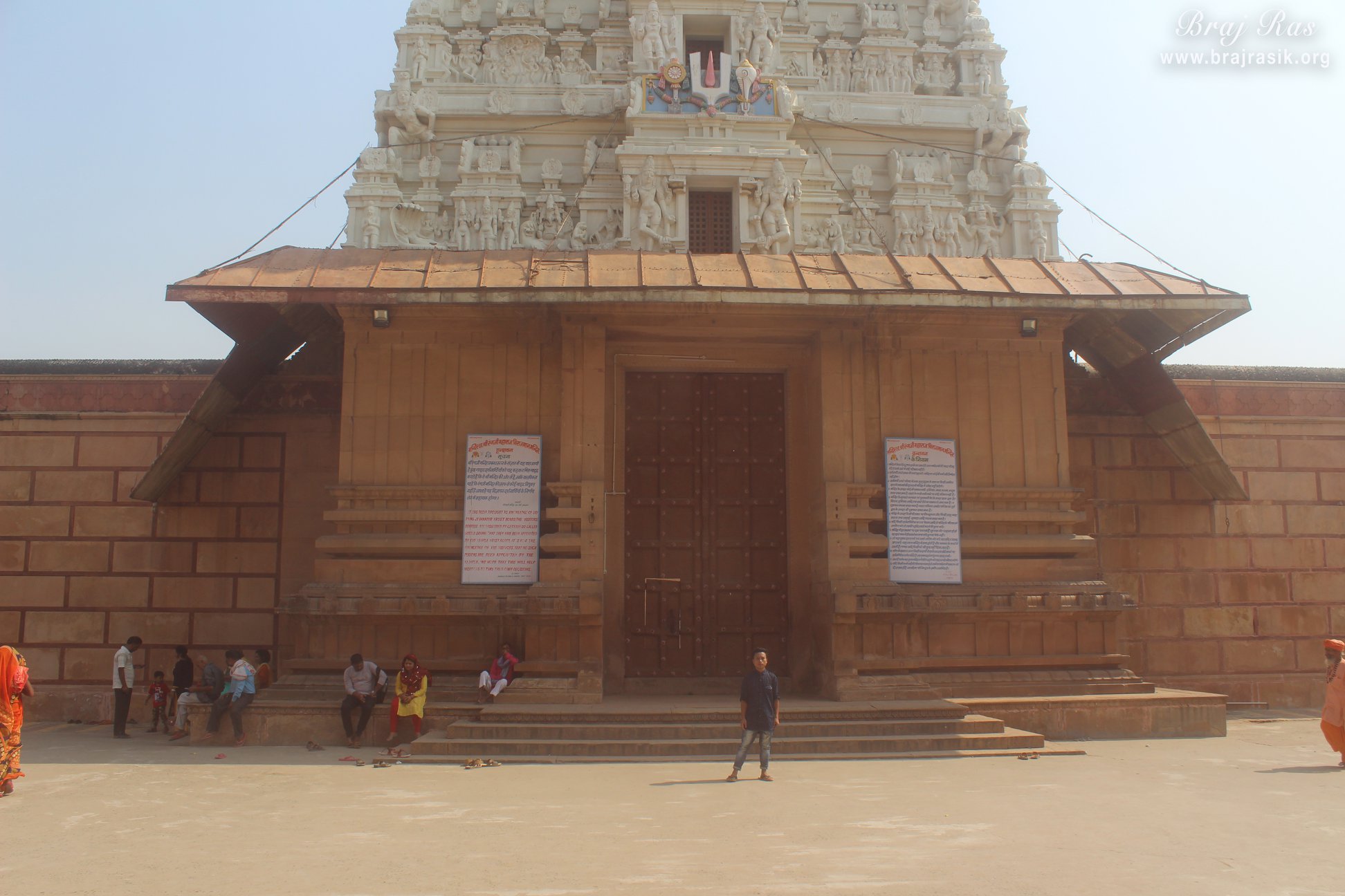 श्री रंगजी मंदिर, वृंदावन का पिछला प्रवेश द्वार