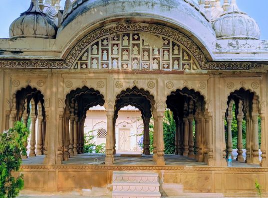 A beautiful place for sankirtan at Kusum Sarovar