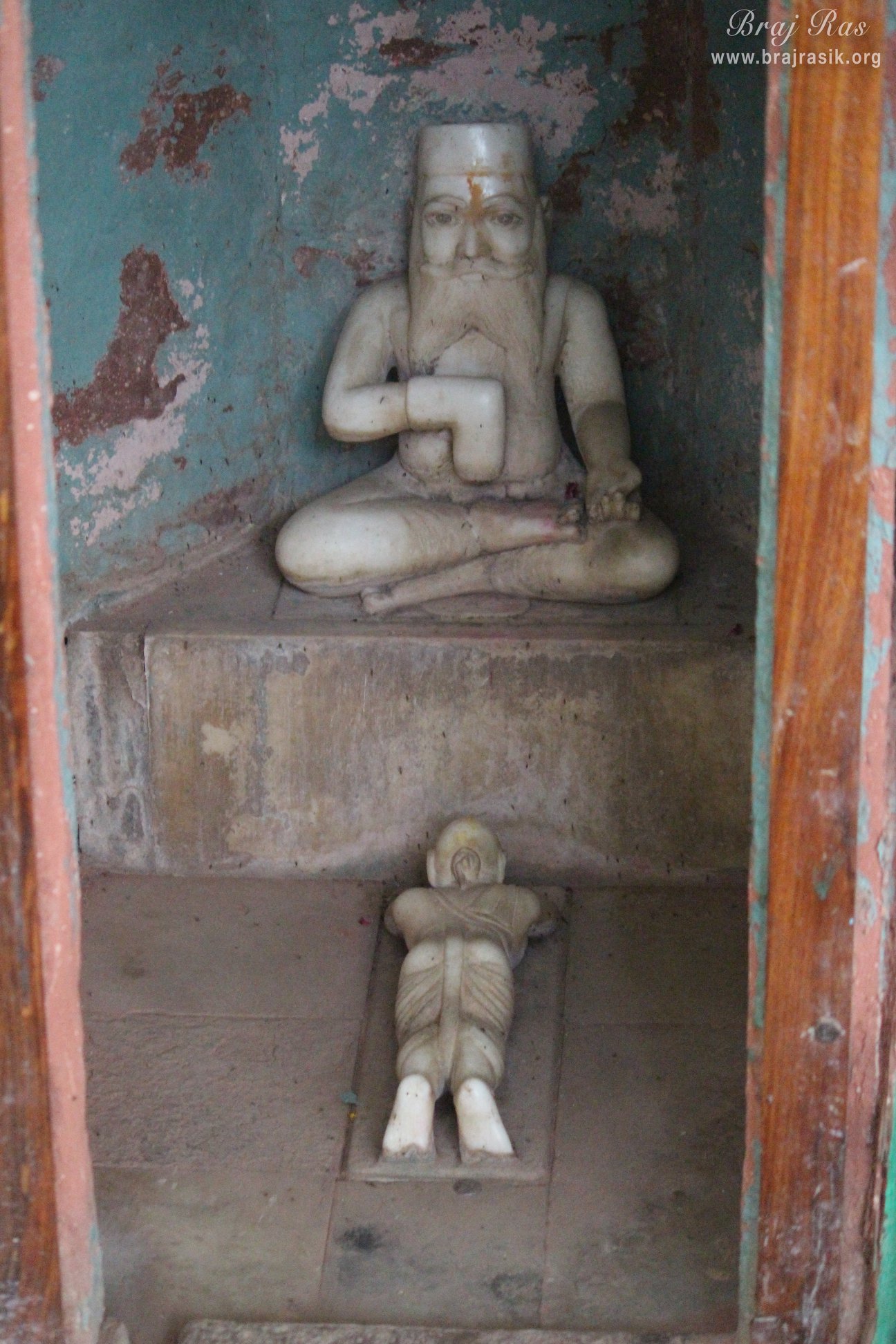 Shri Veda Vyasa and Shukadev Ji prostrating at Banshi Vata, Vrindavan