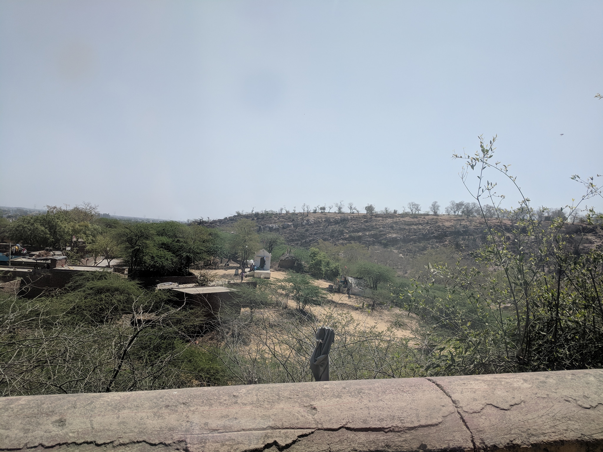 श्री राधारानी मंदिर, बरसाना के आसपास का दृश्य