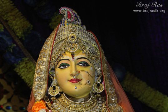 Beautiful face darshan of Shri Radharani at Shyama Shyam Dham, Vrindavan