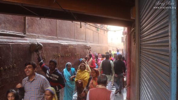Many devotees doing parikrama of Shri Bankey Bihari Temple, Vrindavan