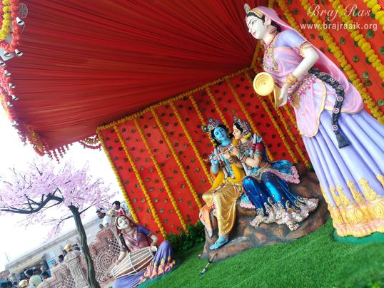 A glimpse of Shri Radha Krishna venu vaadan leela at Kirti Mandir, Barsana