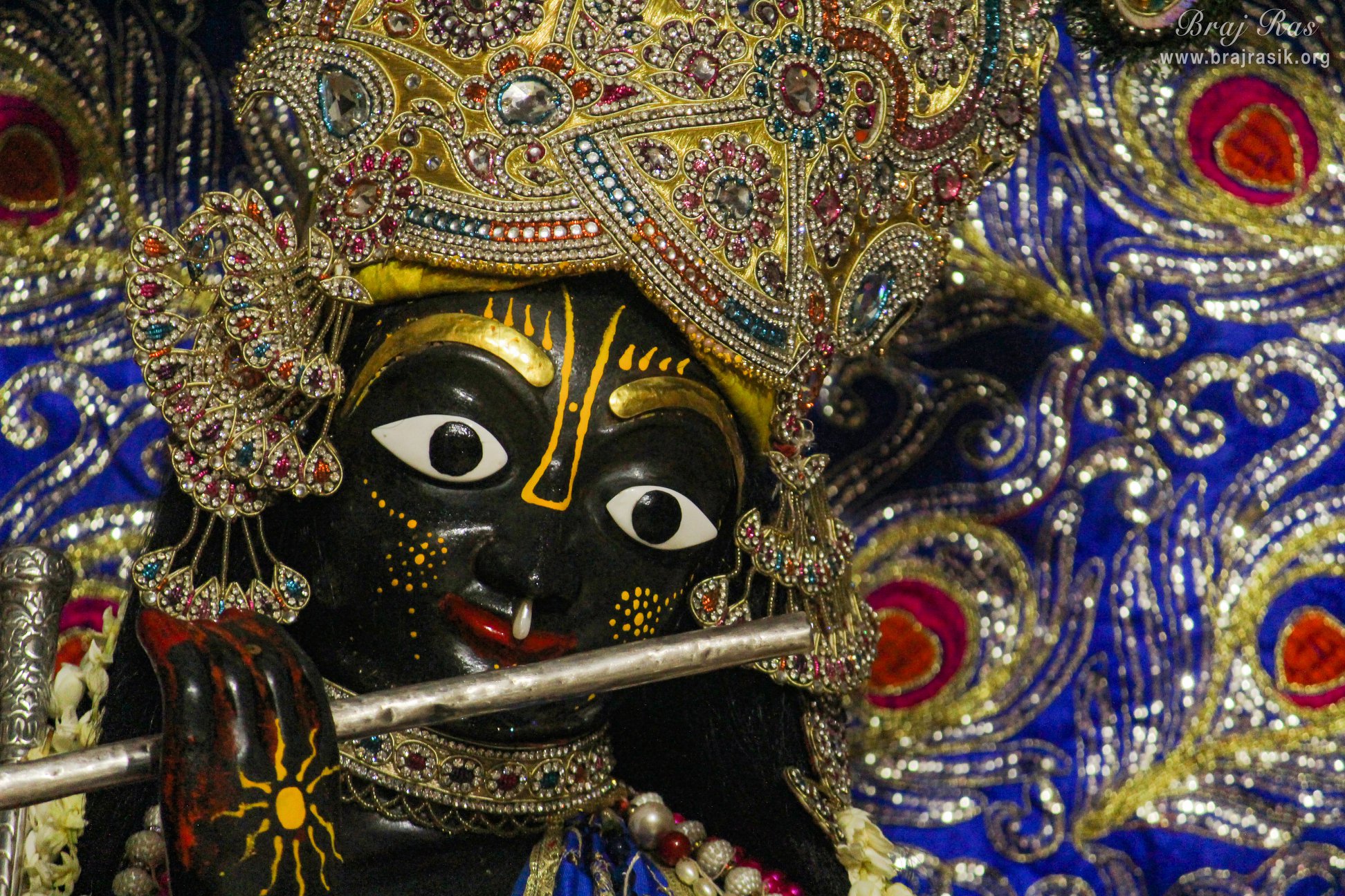 श्रीजी का मंदिर, वृंदावन में श्री कृष्ण का सुन्दर मुख कमल दर्शन