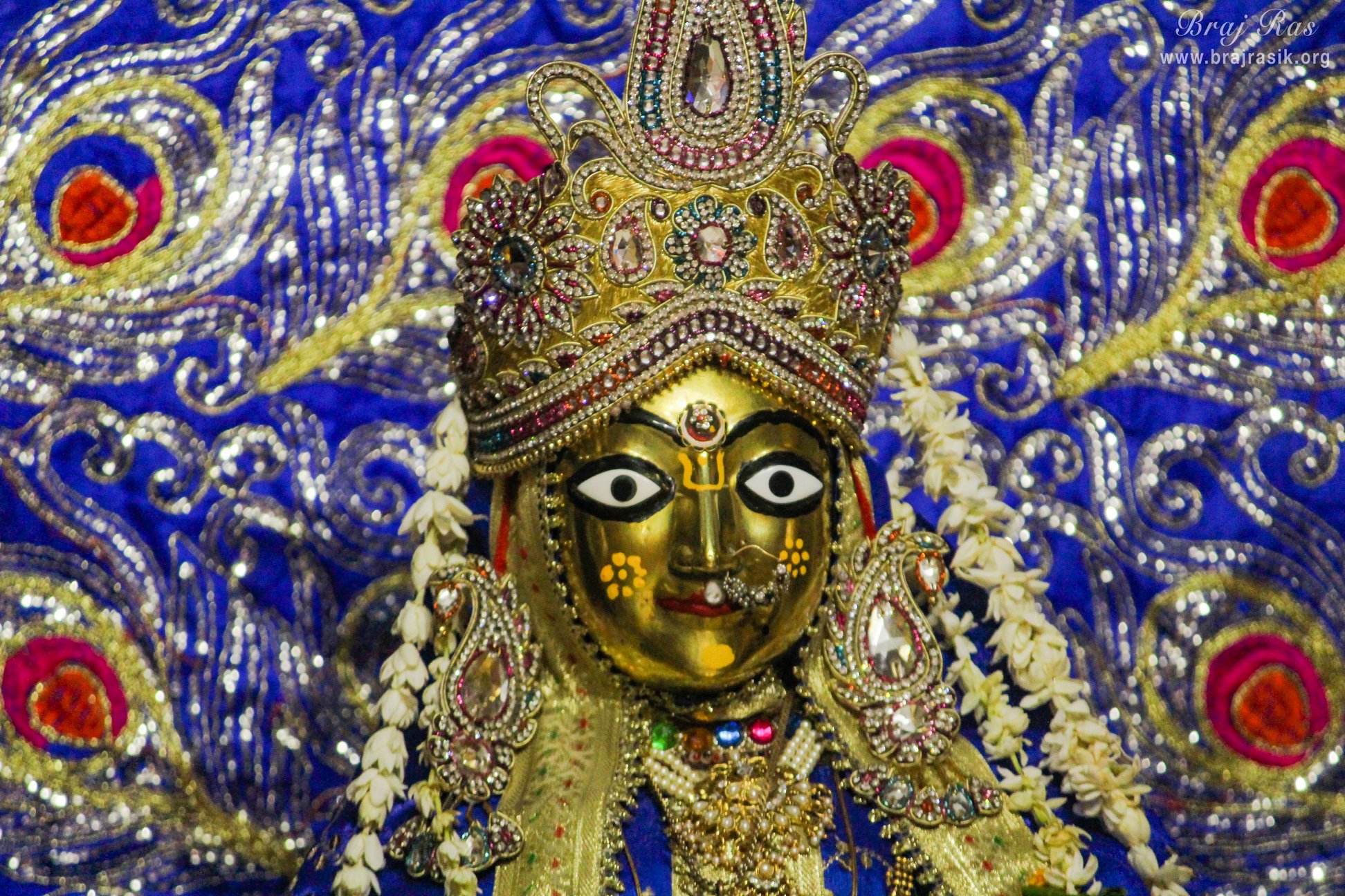 श्रीजी का मंदिर, वृंदावन में श्री राधा का सुन्दर मुख कमल दर्शन