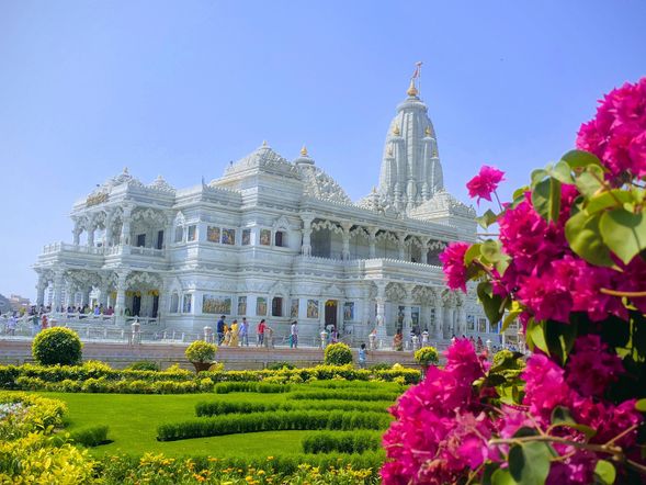 Prem Mandir in Sunny Afternoon